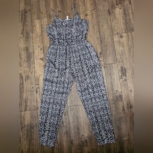 * Ambiance Black and White Geometric Jumpsuit‎